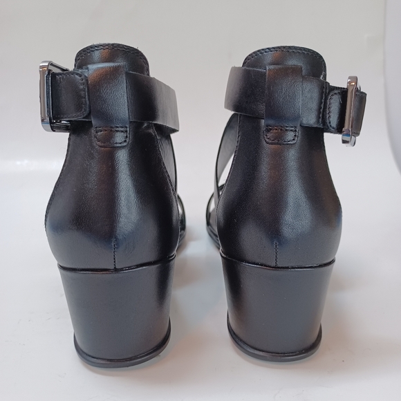 Ecco Wedge Sandals Black Leather Open Toe Ankle Strap Heels Shape 35 Womens 8 - Picture 5 of 16